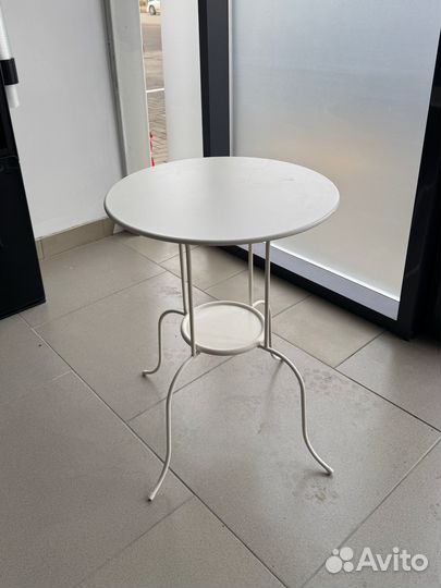 Журнальный столик IKEA