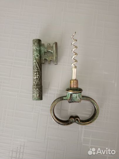 Ключ Штопор латунь Европа