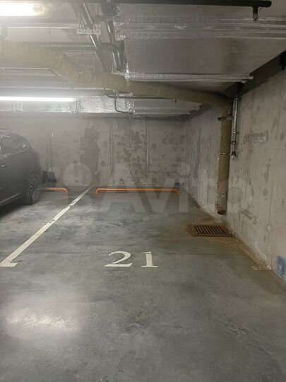 Машиноместо, 18 м²