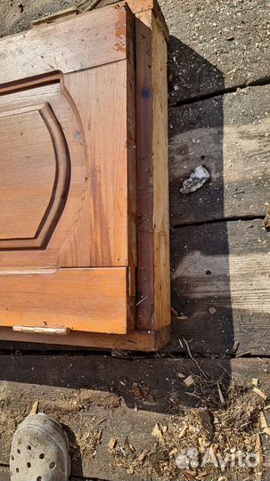 Дверь входная деревянная