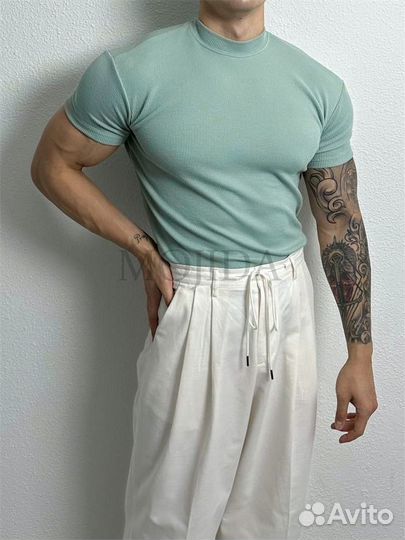 Футболка с горлом old money