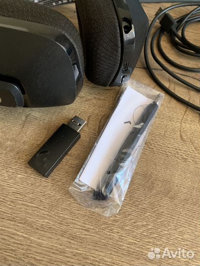 Наушники logitech g733