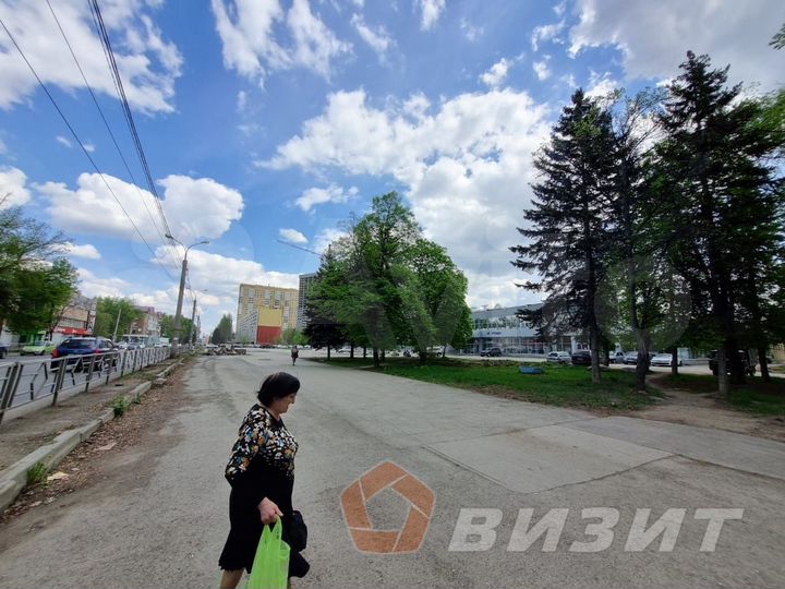 Помещение свободной планировки с 2 входами