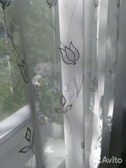 Тюль капроновый. Б/У. Высота 225см. Ширина 390см