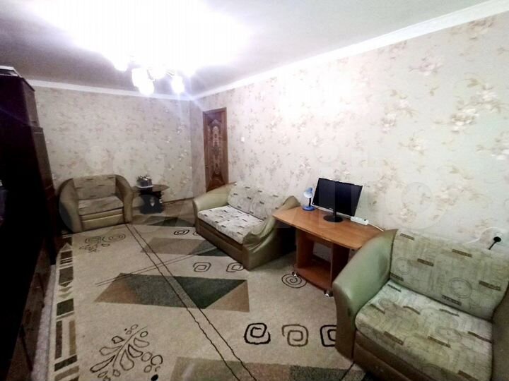 2-к. квартира, 56 м², 1/9 эт.