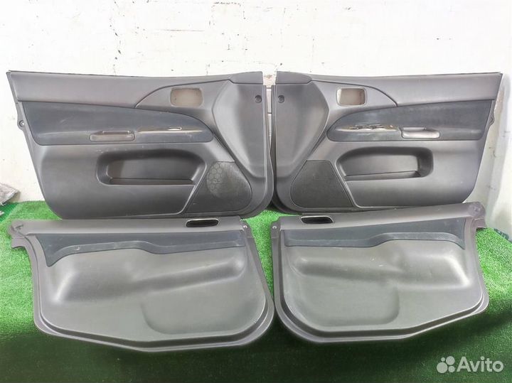 Обшивки дверей комплект Mitsubishi Lancer 9 2007