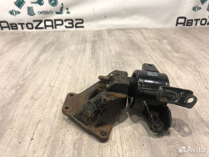 Опора кпп Hyundai Solaris хэтчбек 2013