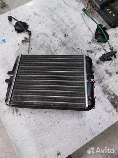 Радиатор печки Mercedes W210