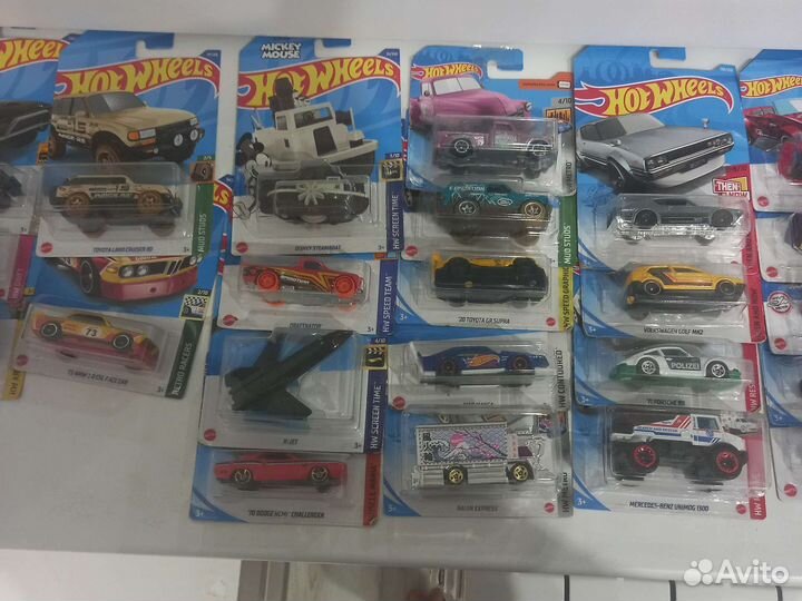 Hot wheels машинки