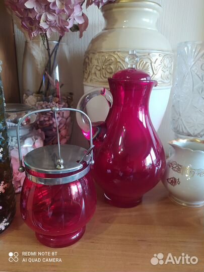 Антиквариат, импорт, графин марганцевый хрусталь