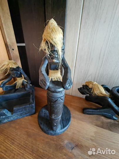 Африканские статуэтки из дерева