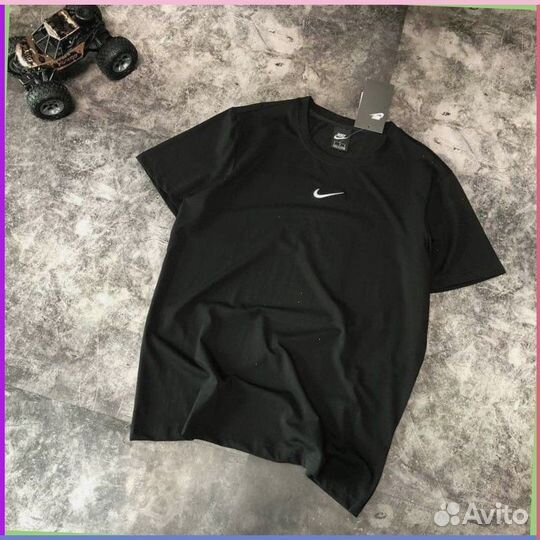 Футболка Nike (Номер партии: 32200)