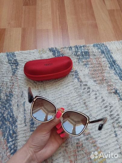 Солнцезащитные очки женские