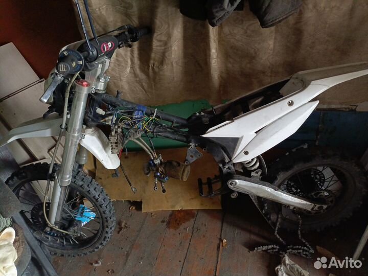 Питбайк BSE 160(без правого картера )