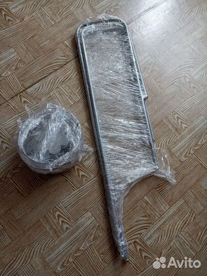 Подставка для цветов напольная металлическая