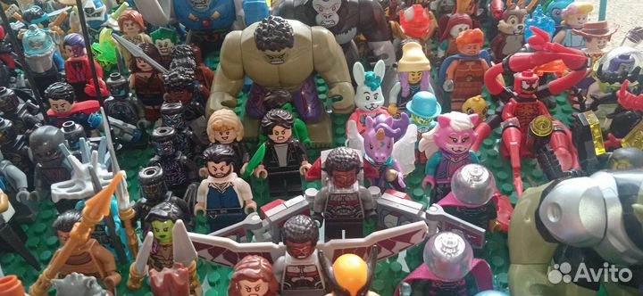 Lego фигурки Марвел