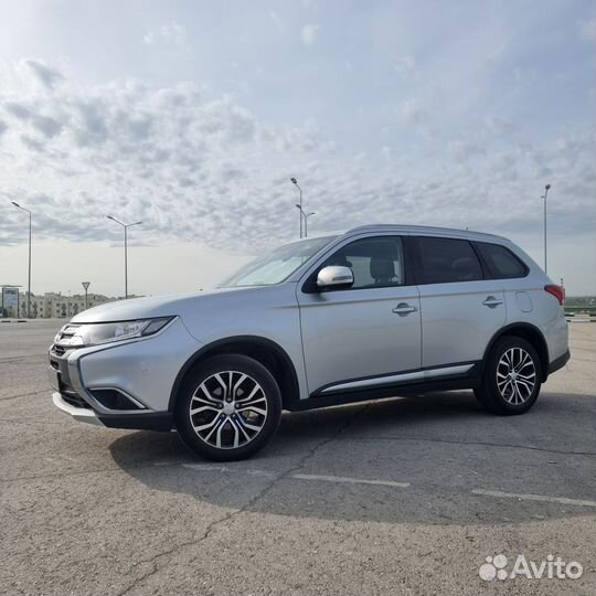 Mitsubishi Outlander 2.4 CVT, 2016, 125 000 км