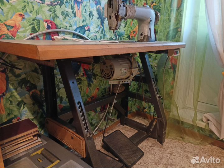 Швейная машина бу электрическая