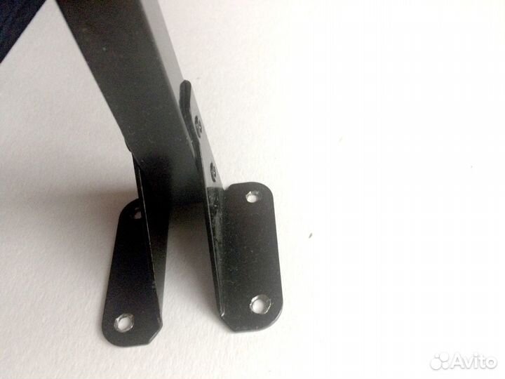 Держатель настенный для гитары