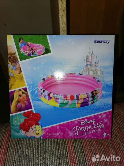 Надувной бассейн