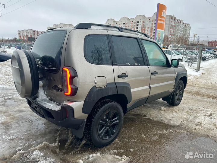 ВАЗ Niva Travel 1.7 МТ, 2022, 62 312 км