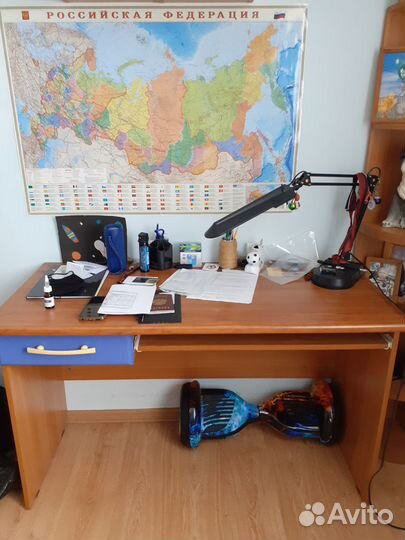 Письменный стол