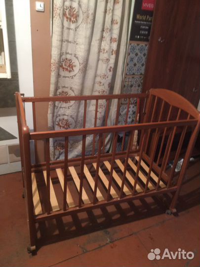 Детская кроватка