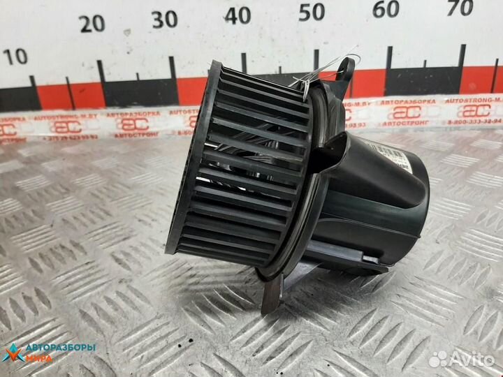 Моторчик печки Peugeot 307 рест. 2006 6441S6