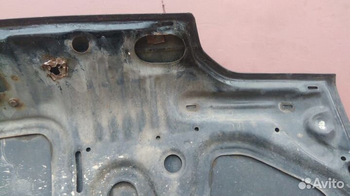 Капот Форд Фиеста 3 дорестайл