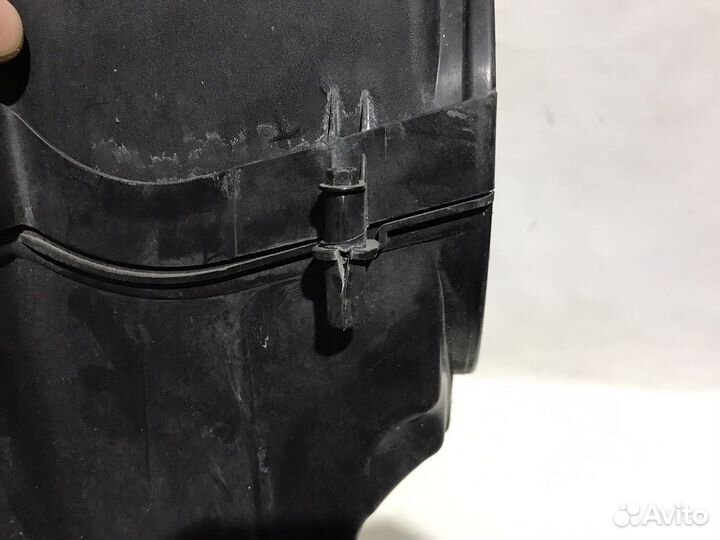 Корпус воздушного фильтра Ford Focus 3