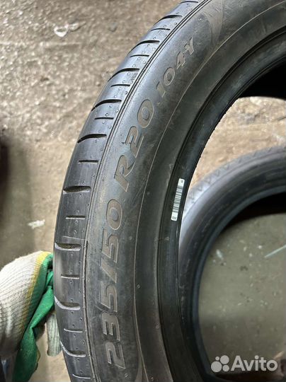 Pirelli P Zero PZ4 235/50 R20