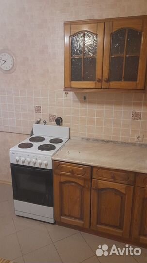 Кухонный гарниур, массив дерева