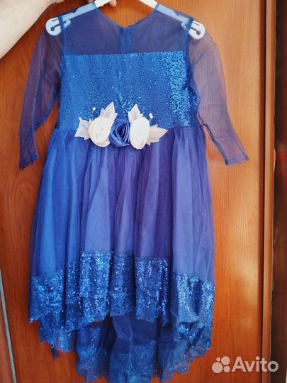 Платье праздничное