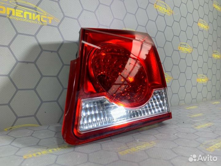 Фонарь задний правый Chevrolet Cruze J300