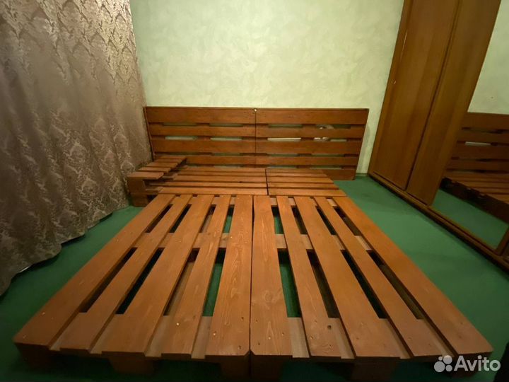 Кровать в стиле лофт