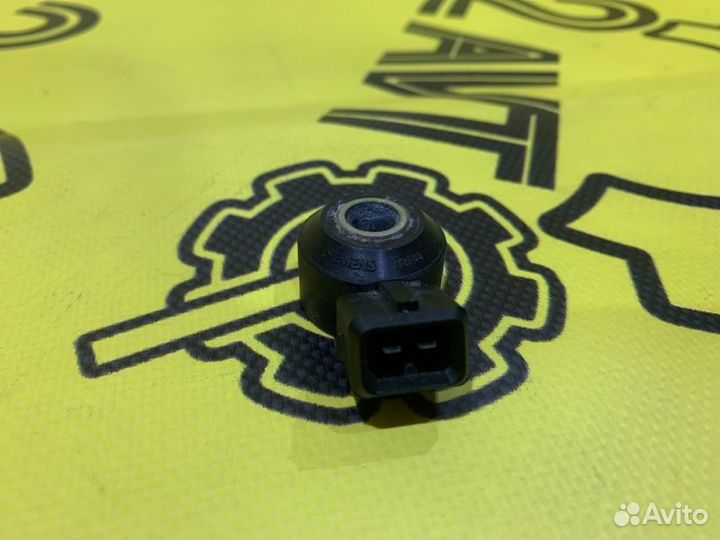 Датчик детонации Nissan Tiida Latio SC11 HR15DE