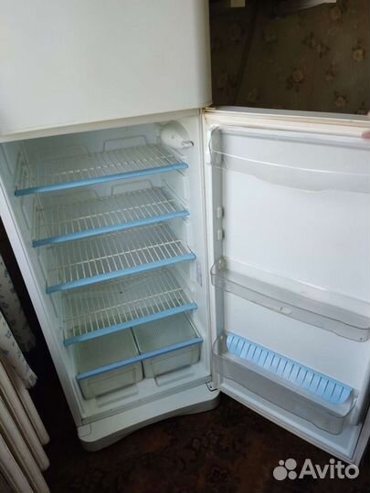 Холодильник на запчасти
