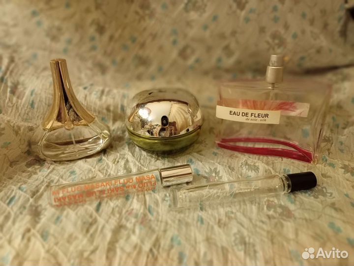 Пустые флаконы от парфюма