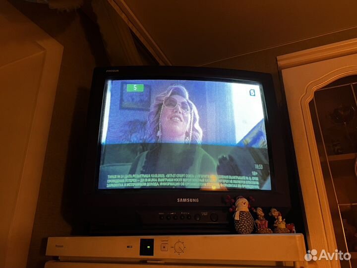 Телевизор samsung