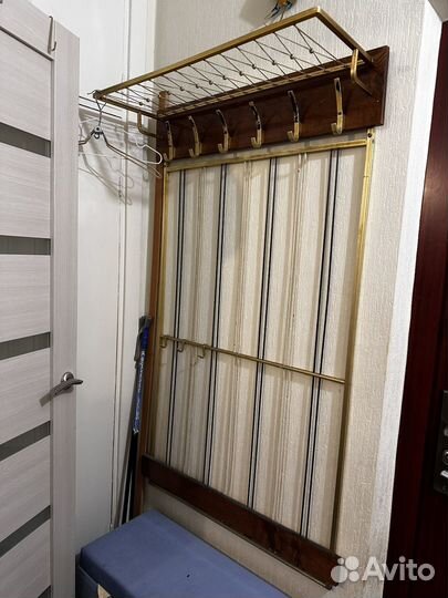 Вешалка настенная в прихожую бу