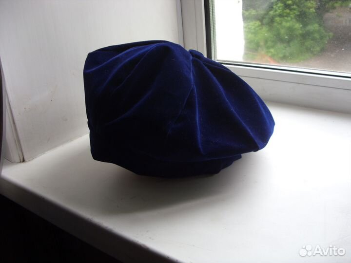 Бар хатный берет
