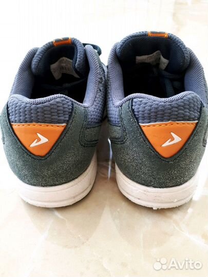 Кроссовки demix