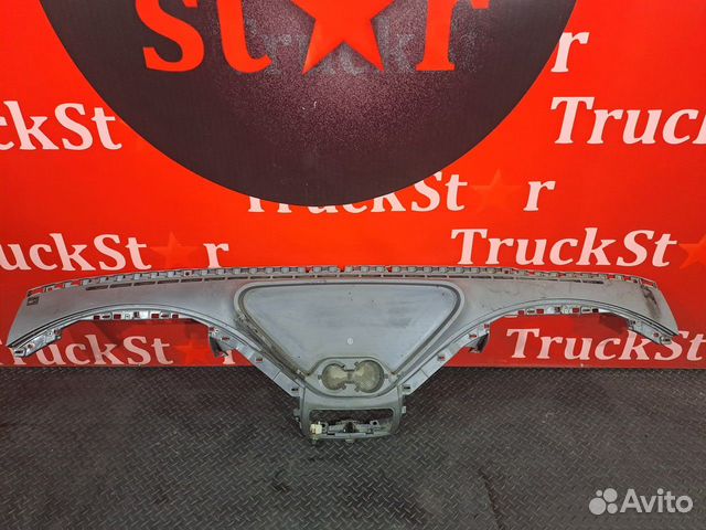 Панель салона передняя