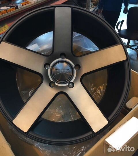 Оригинальные DUB Baller диски для LC200/LX570