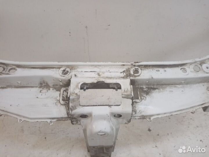 Панель передняя (телевизор) передний Renault Logan