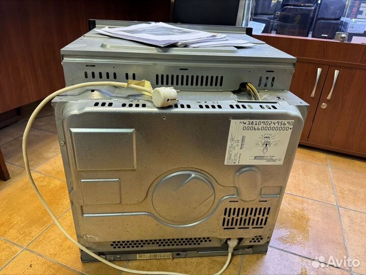 Духовой встраиваемый электрический шкаф bosch HT5H