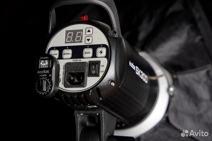 Импульсный свет godox sk300