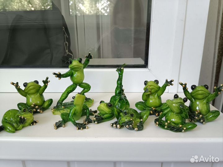Коллекция лягушек