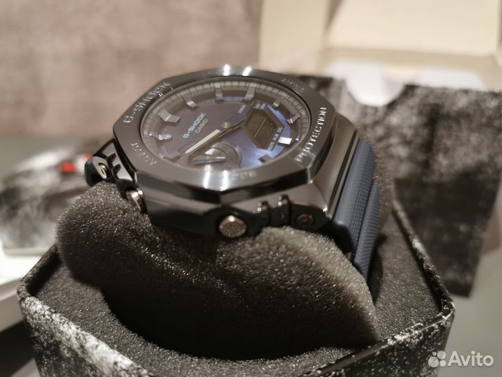 Часы Casio G-Shock GM-2100N-2AER