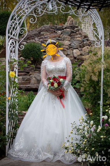 Свадебное платье